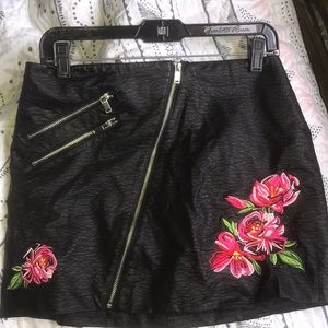 Pleather black mini skirt
